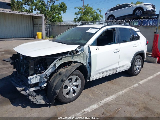 Toyota RAV4 LE 2021 2T3F1RFV4MC228875 Image 2