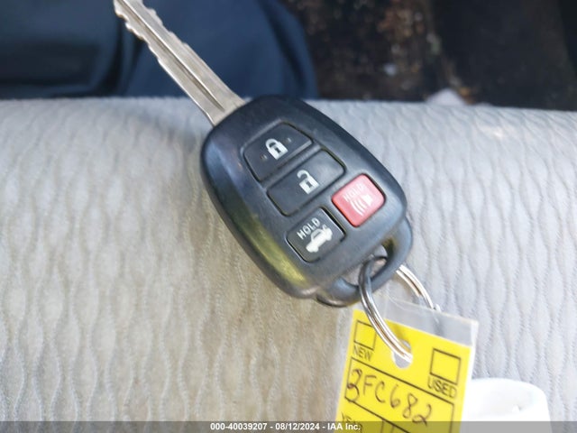 Toyota COROLLA LE 2016 2T1BURHE5GC554331 Image 11