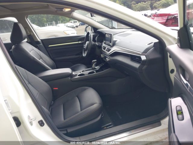 1N4BL4EW6NN306978 Nissan Altima Sl Intelligent Awd