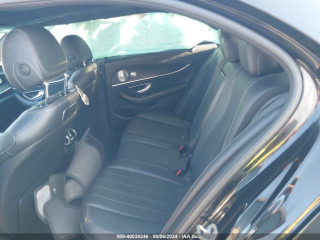 WDDZF4JBXKA685589 Mercedes-Benz E 300