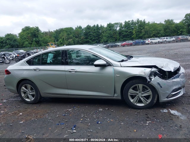 Buick Regal Sportback Preferred 2018 W04GL6SX0J1108272 Image 13