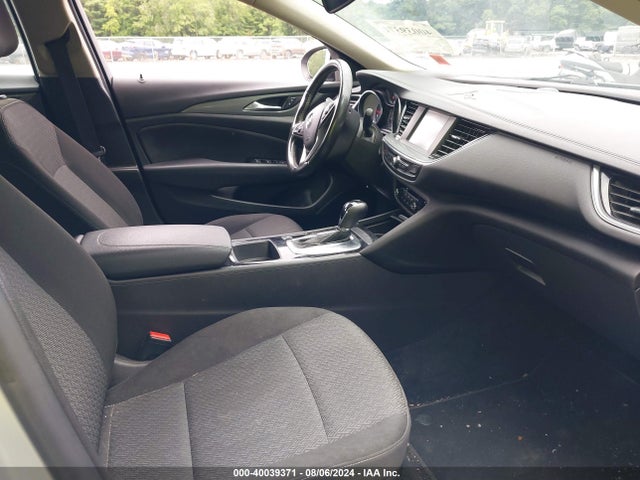 Buick Regal Sportback Preferred 2018 W04GL6SX0J1108272 Image 5
