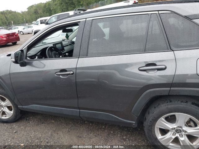 2T3P1RFV4MC220909 Toyota Rav4 Xle