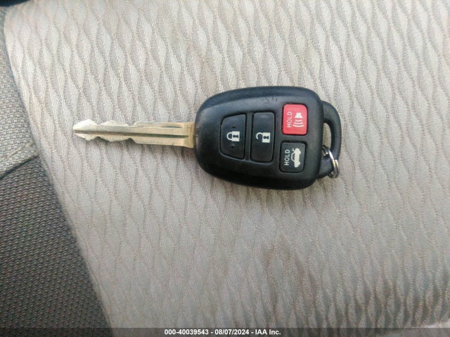 Toyota COROLLA LE 2019 2T1BURHE8KC188051 Image 11