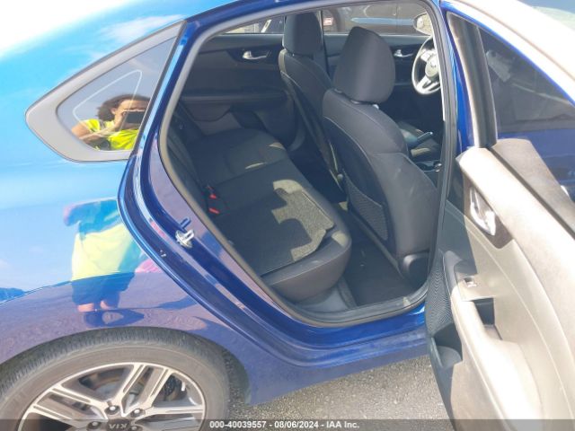 3KPF34AD9KE018243 KIA FORTE S