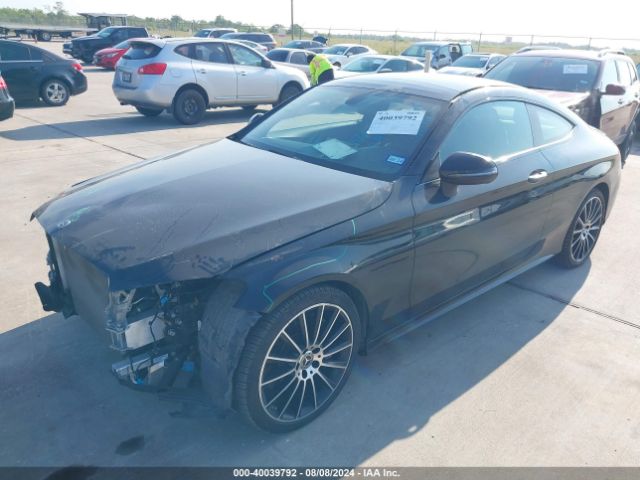 WDDWJ4JB0JF736102 Mercedes-Benz C 300