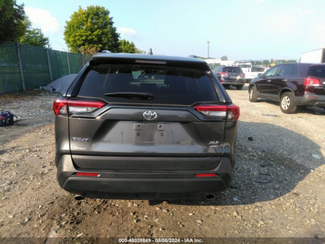 2T3A1RFV3PC392486 Toyota Rav4 Xle Premium