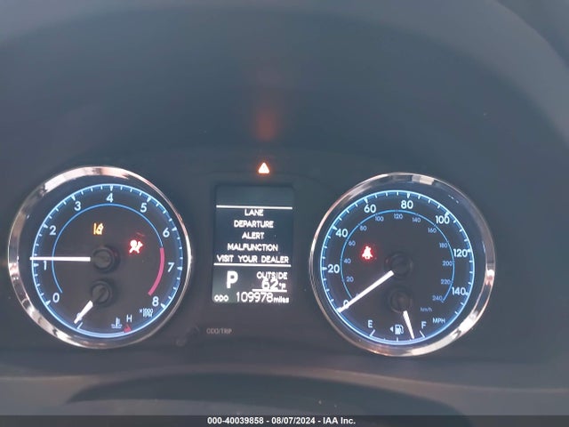 Toyota COROLLA L 2018 2T1BURHE4JC053874 Image 7