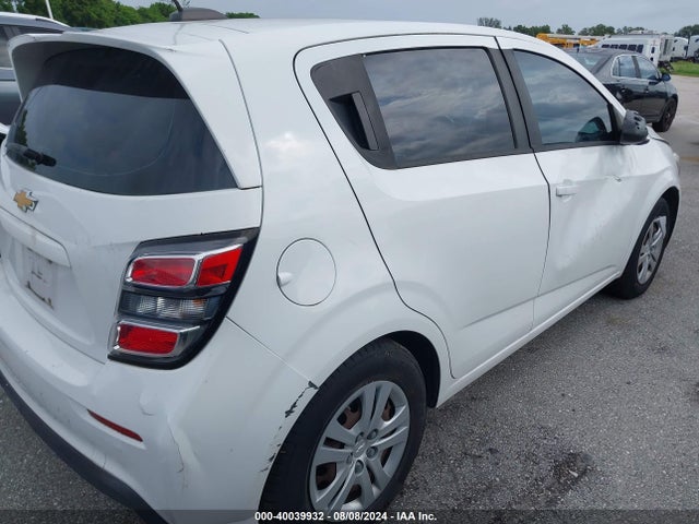 Chevrolet Sonic Lt Auto 2017 1G1JG6SH7H4143823 Image 14