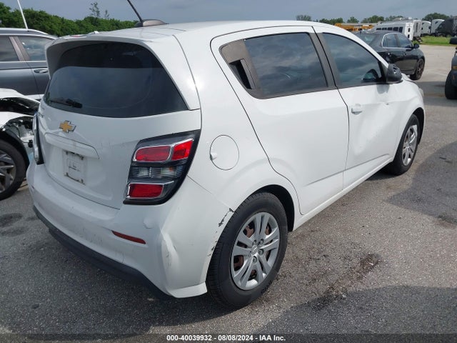 Chevrolet Sonic Lt Auto 2017 1G1JG6SH7H4143823 Image 4