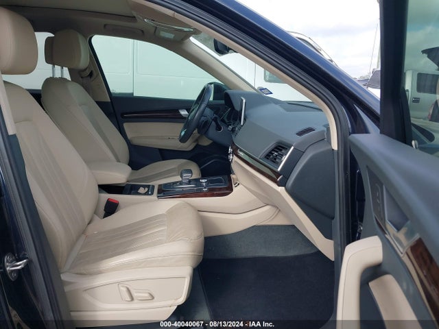 WA1BNAFY6J2168383 Audi Q5 2.0t Premium/2.0t Tech Premium