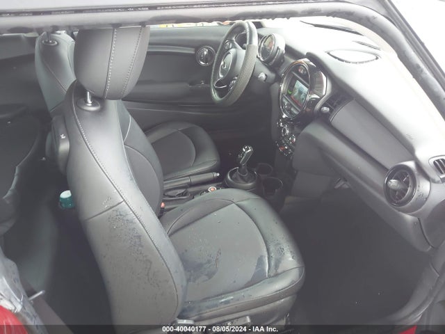 2021 MINI HARDTOP WMWXR3C00M2N84490 Photo 4