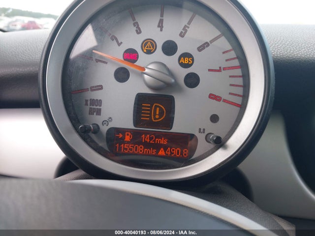 2008 MINI COOPER WMWMF33598TU64369 Photo 6