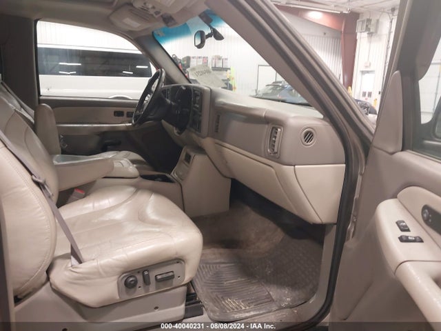 2001 GMC YUKON XL 3GKFK16T01G282251 Photo 4