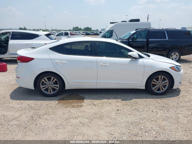 Hyundai Elantra Value Edition 2018 5NPD84LF2JH379993 Image 13