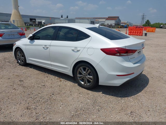 Hyundai Elantra Value Edition 2018 5NPD84LF2JH379993 Image 3