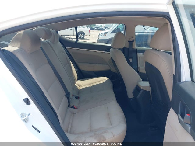 Hyundai Elantra Value Edition 2018 5NPD84LF2JH379993 Image 8