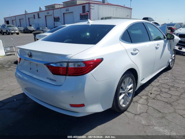 JTHBW1GG0E2067689 Lexus ES 300H
