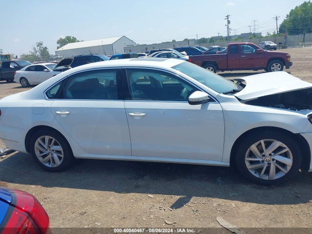 Volkswagen Passat 2.0t Se 2018 1VWBA7A39JC023801 Image 13