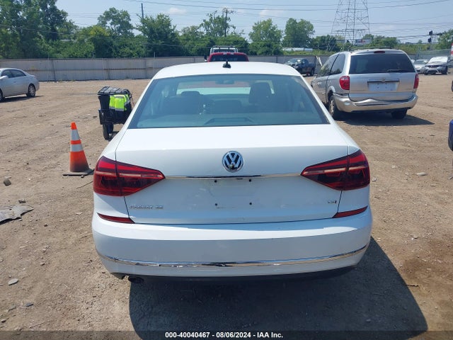 Volkswagen Passat 2.0t Se 2018 1VWBA7A39JC023801 Image 16