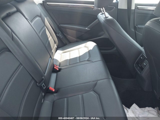 1VWBA7A39JC023801 Volkswagen Passat 2.0t Se