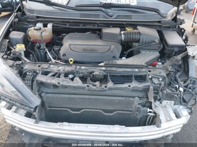 2C4RC1DG2MR546144 Chrysler Voyager Lxi