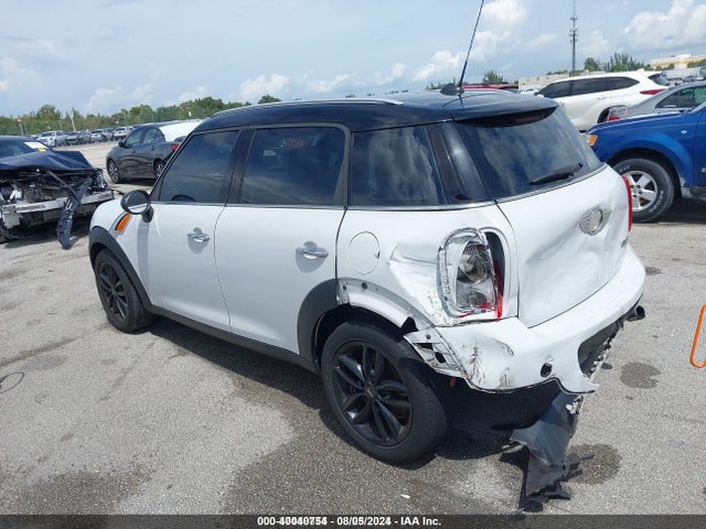 2011 MINI COOPER COUNTRYMAN WMWZB3C57BWH94571 Photo 2