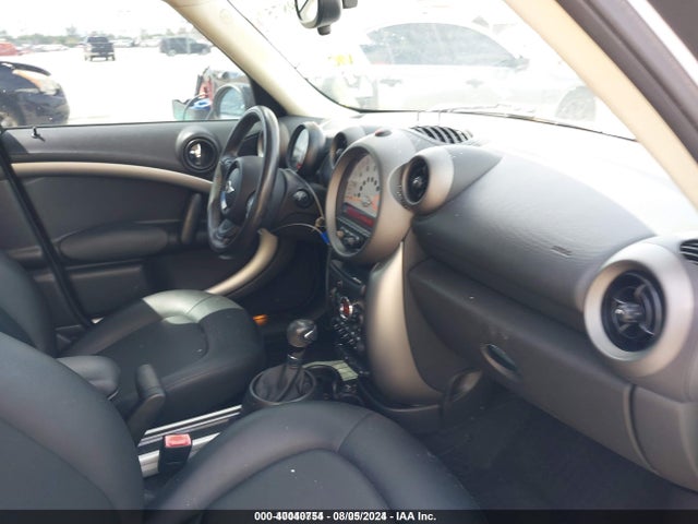 2011 MINI COOPER COUNTRYMAN WMWZB3C57BWH94571 Photo 4