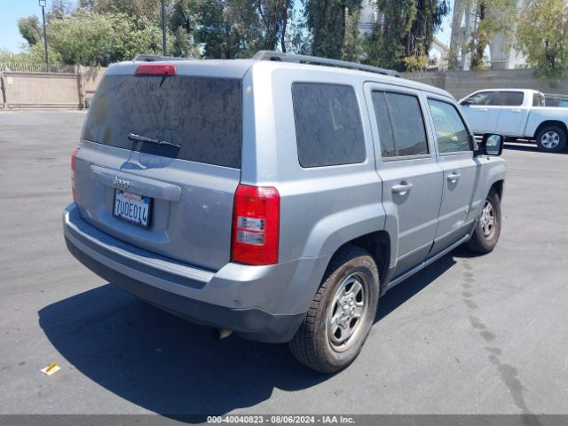 1C4NJPBA1FD273015 Jeep Patriot Sport