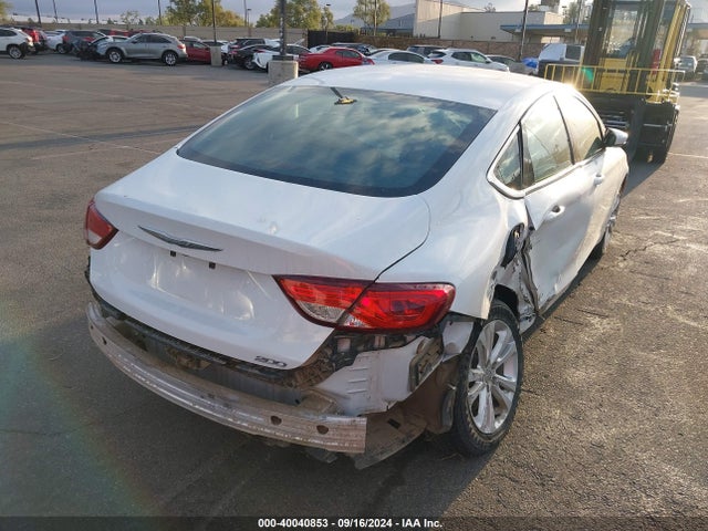 Chrysler 200 Limited 2016 1C3CCCABXGN123473 Image 4