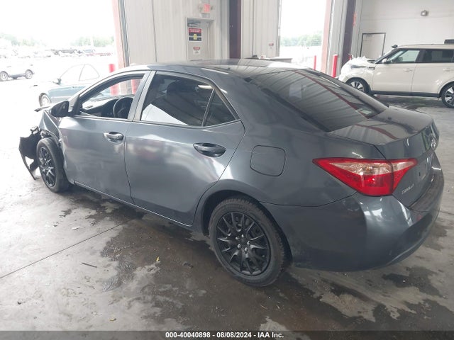 Toyota COROLLA LE 2018 2T1BURHE7JC112495 Image 3