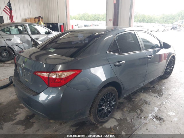Toyota COROLLA LE 2018 2T1BURHE7JC112495 Image 4