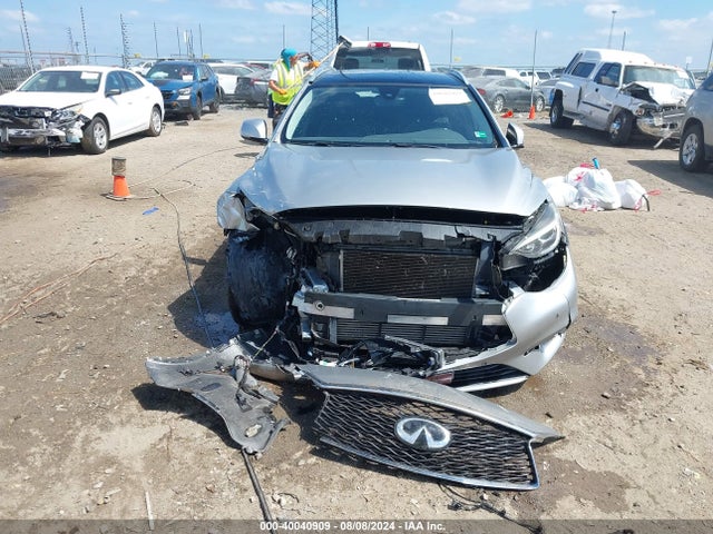 SJKCH5CP4KA009872 Infiniti Qx30 Luxe
