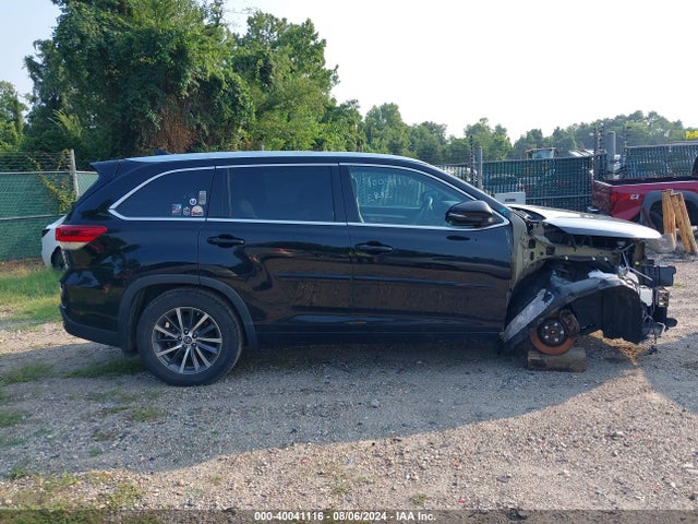 Toyota Highlander Xle 2018 5TDJZRFH4JS554717 Image 14