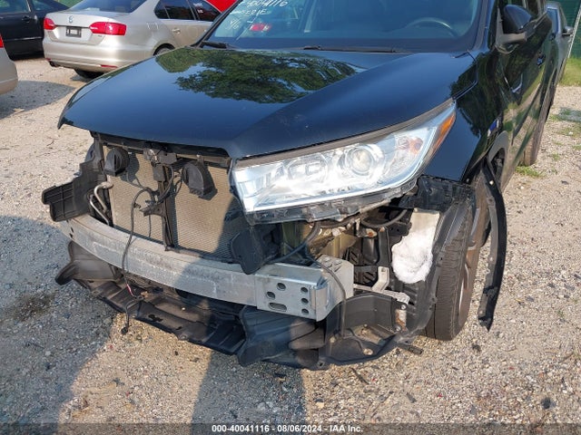 Toyota Highlander Xle 2018 5TDJZRFH4JS554717 Image 6