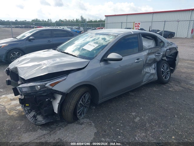 KIA Forte Lxs 2024 3KPF24AD8RE704979 Image 2