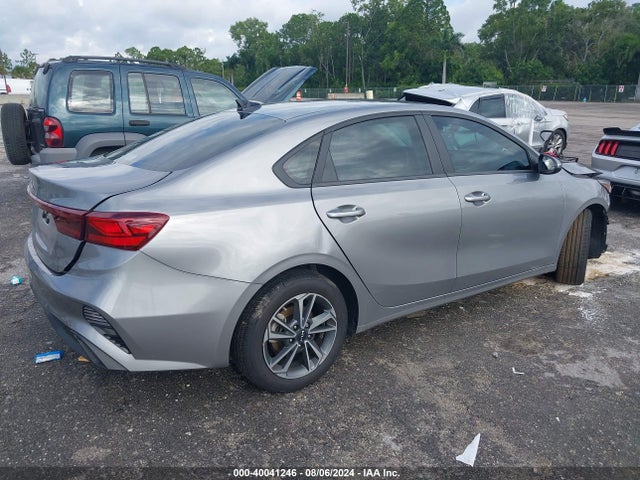 KIA Forte Lxs 2024 3KPF24AD8RE704979 Image 4