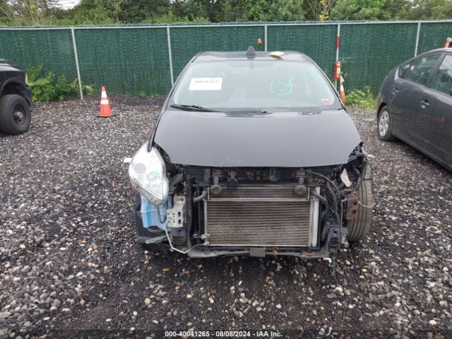 JTDKN3DU5F1921836 Toyota Prius Two