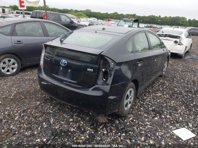 JTDKN3DU5F1921836 Toyota Prius Two
