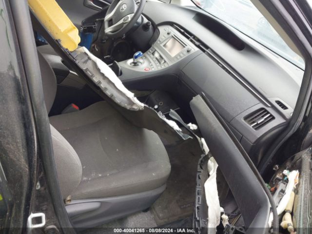 JTDKN3DU5F1921836 Toyota Prius Two