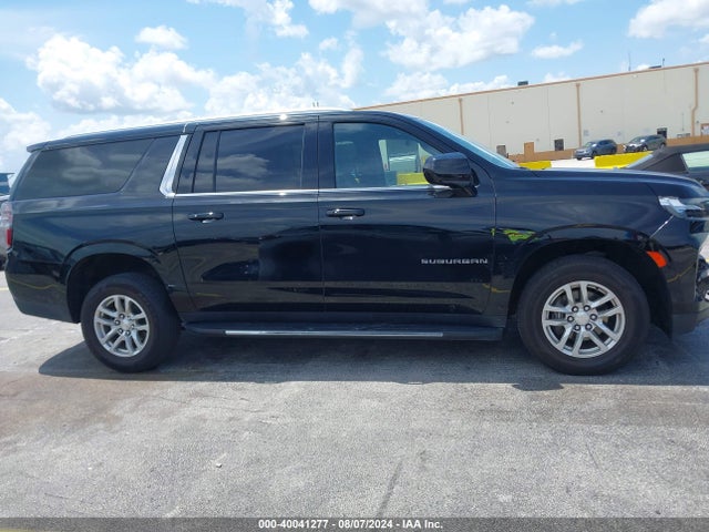 Chevrolet Suburban 4wd Lt 2022 1GNSKCKD8NR221697 Image 14