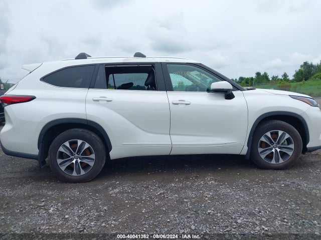 Toyota Highlander Xle 2021 5TDGZRBH5MS088848 Image 14