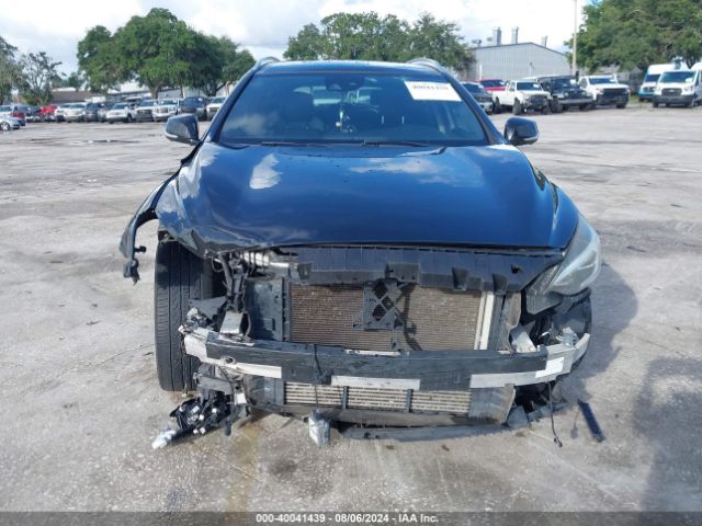 SJKCH5CP4JA048492 Infiniti Qx30 Premium