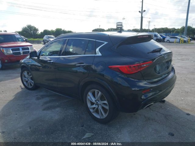 SJKCH5CP4JA048492 Infiniti Qx30 Premium