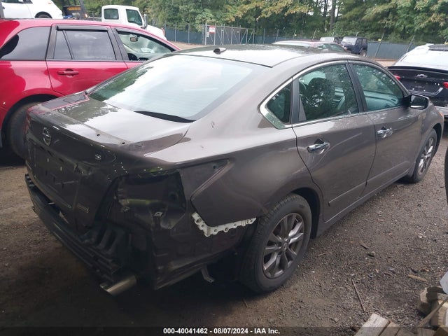 Nissan Altima 2.5 S 2015 1N4AL3AP9FC469187 Image 4