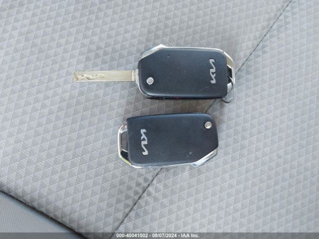 KNDJ23AU1P7867295 KIA SOUL LX