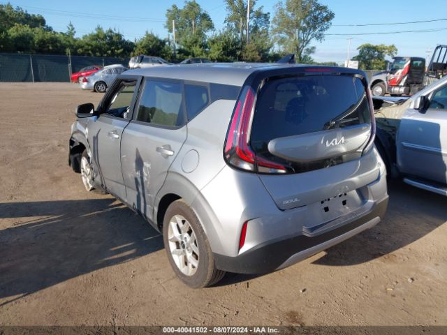 KNDJ23AU1P7867295 KIA SOUL LX
