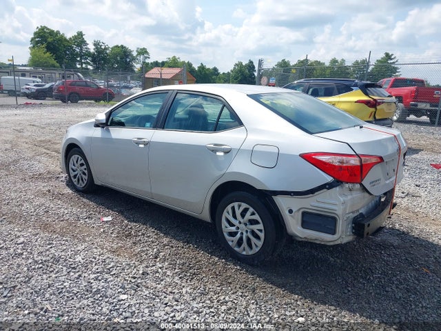 Toyota COROLLA LE 2017 2T1BURHE7HC839775 Image 3