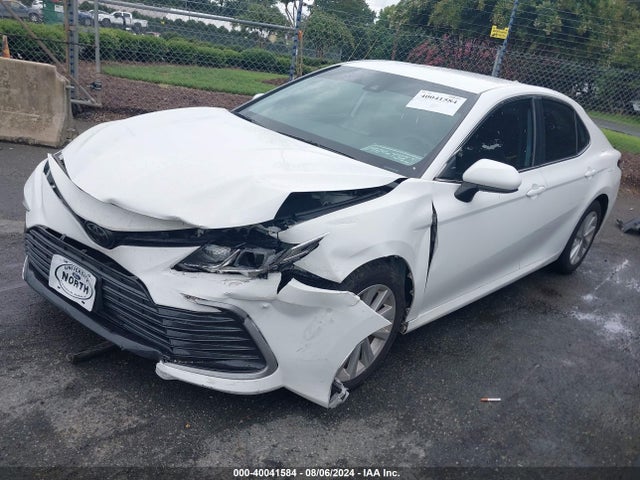 Toyota CAMRY LE 2021 4T1C11AK5MU467506 Image 2
