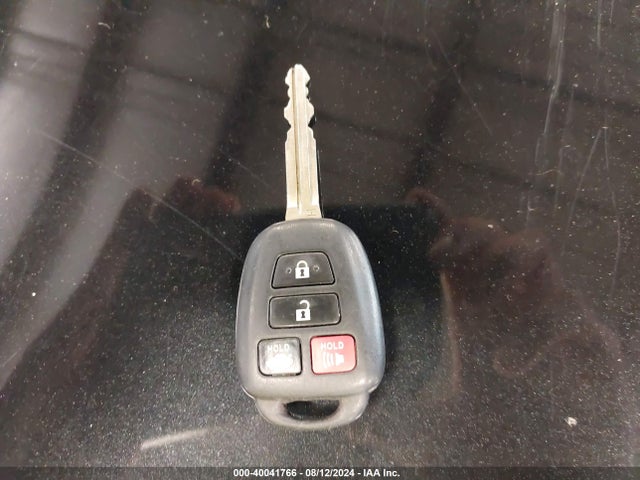 Toyota COROLLA LE 2016 5YFBURHE6GP463469 Image 11